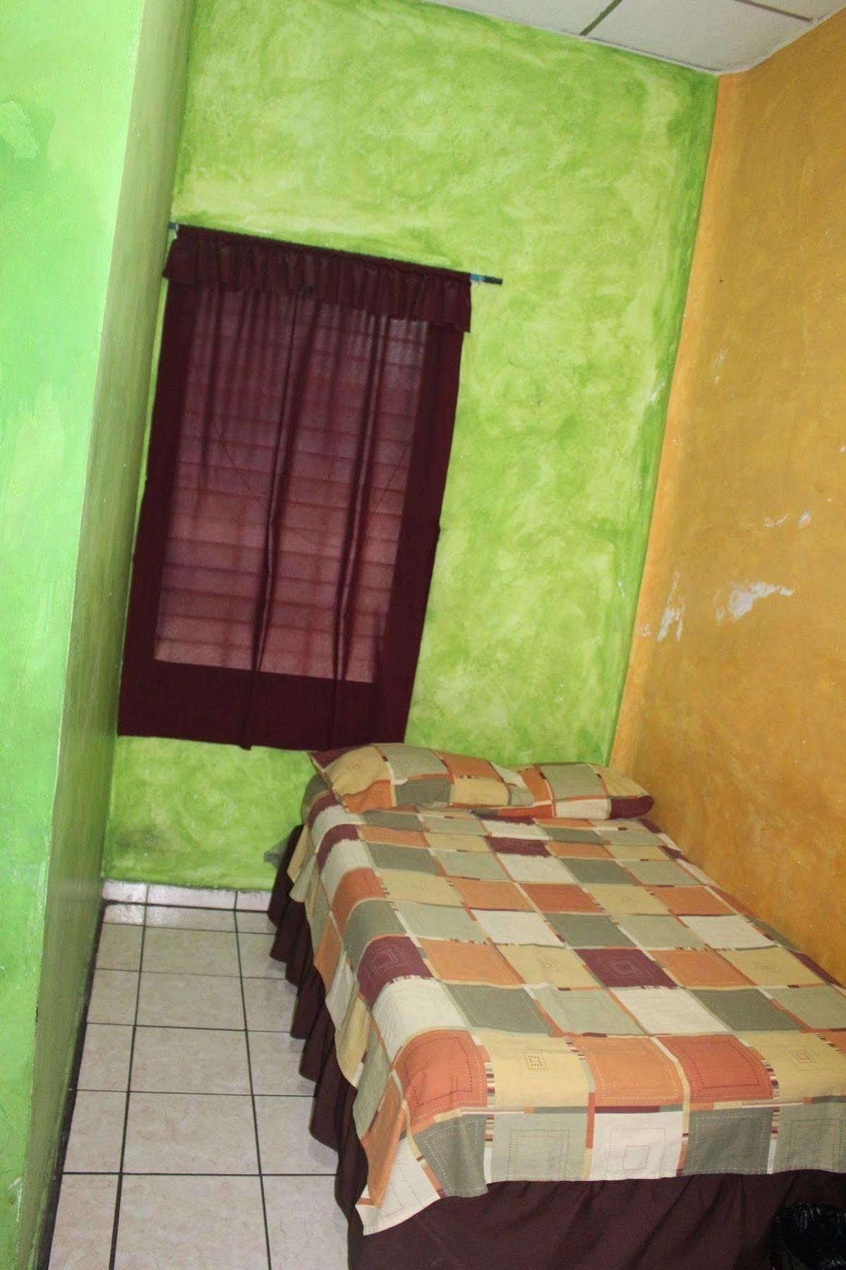 Hotel Pasadena II سان سلفادور المظهر الخارجي الصورة