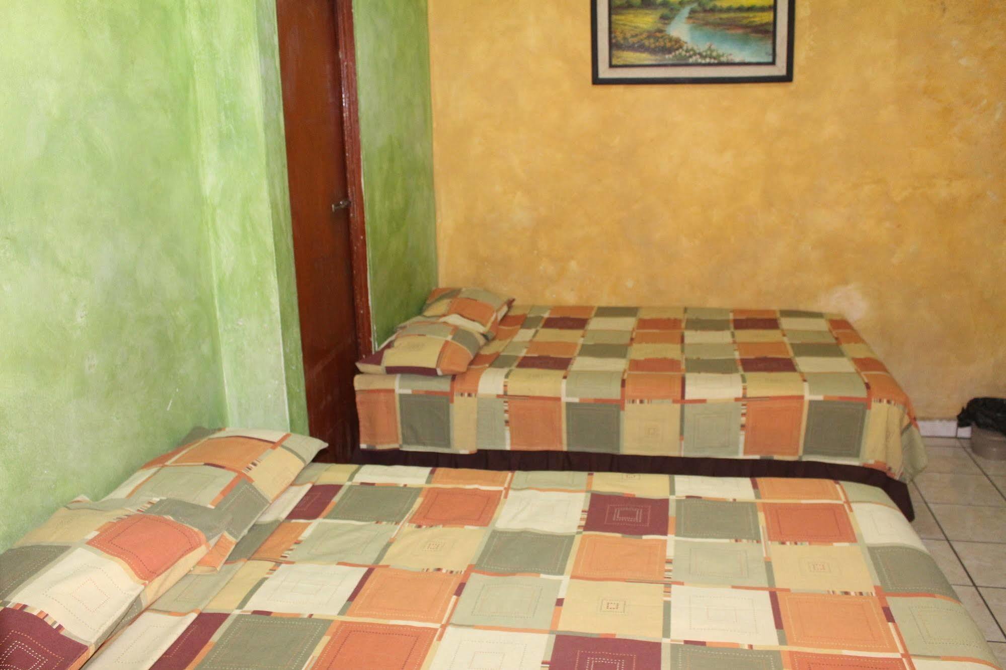 Hotel Pasadena II سان سلفادور المظهر الخارجي الصورة