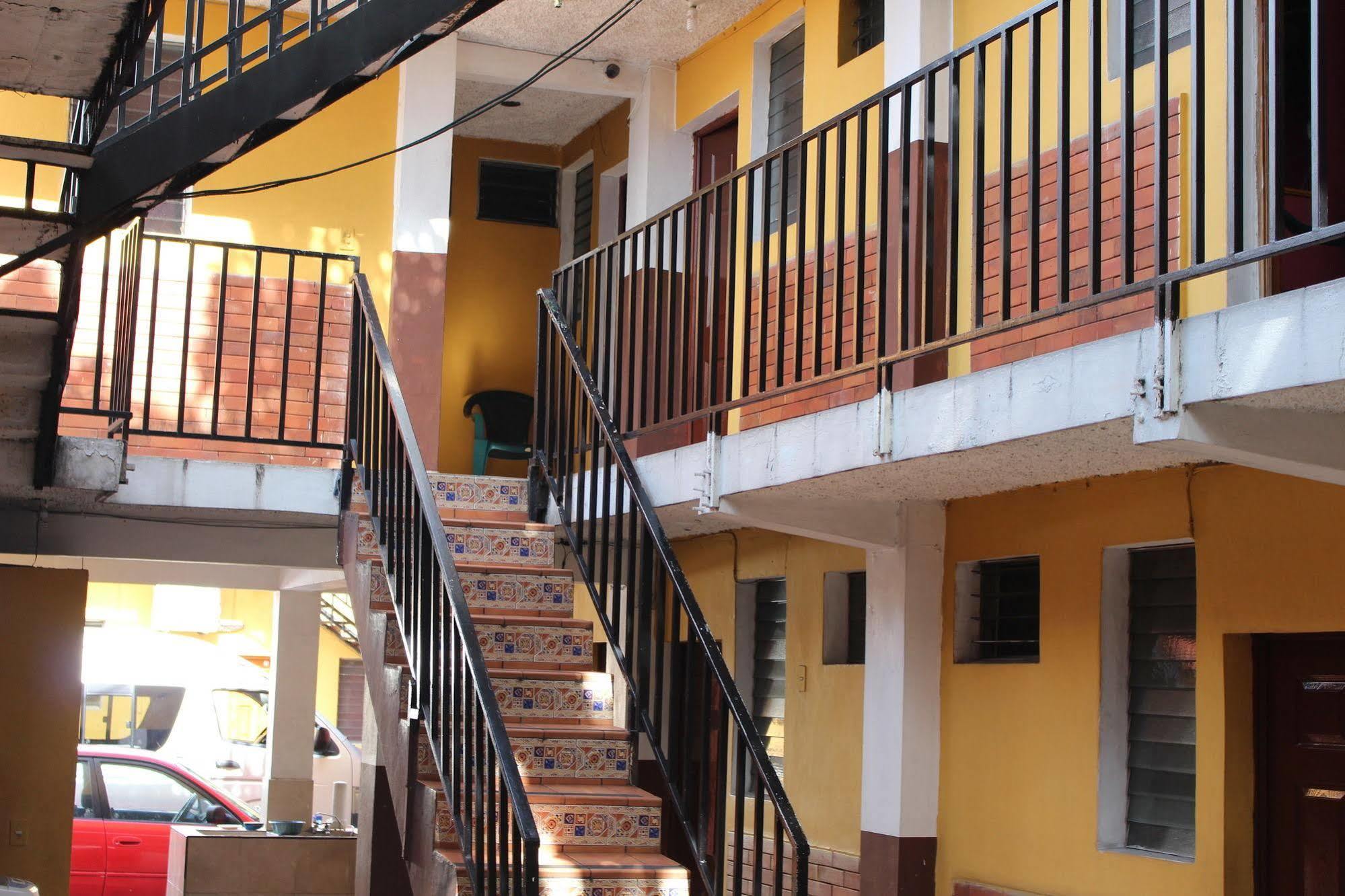 Hotel Pasadena II سان سلفادور المظهر الخارجي الصورة